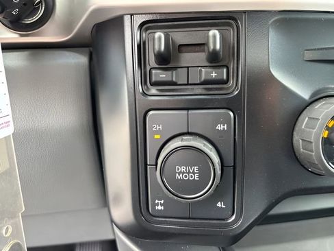 Used 2025 Ford F250 XLT w/ 360-Degree Camera Package image 46