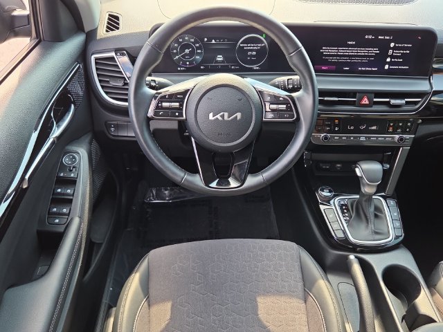 Used 2024 Kia Seltos X-Line AWD/4WD image 14