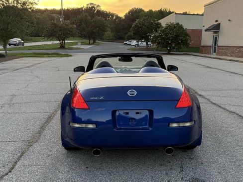 Used 2007 Nissan 350Z Touring image 7
