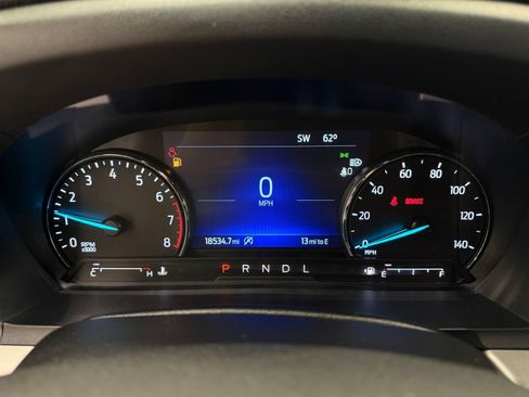 Used 2024 Ford Explorer XLT w/ Equipment Group 202A AWD/4WD image 13