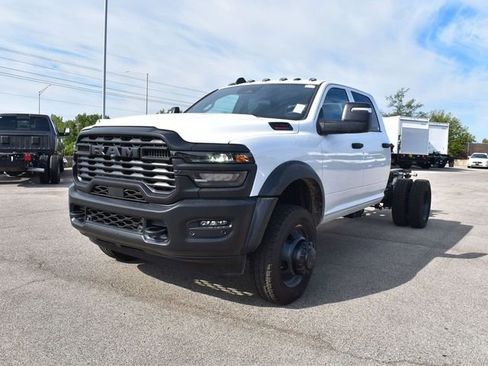 New 2026 RAM 4500 Tradesman image 2