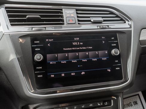 Used 2019 Volkswagen Tiguan SE image 15