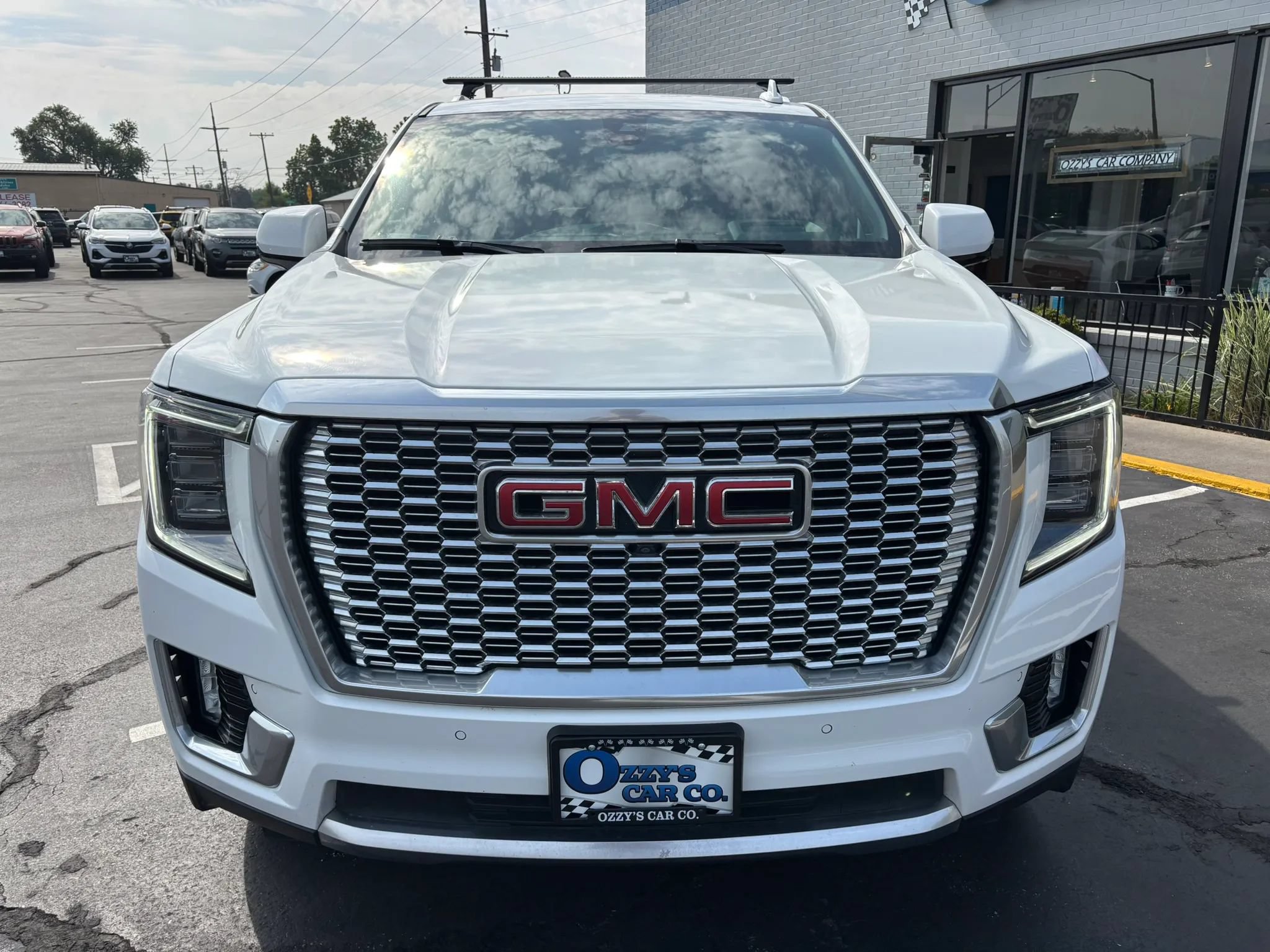 Used 2021 GMC Yukon Denali AWD/4WD image 5