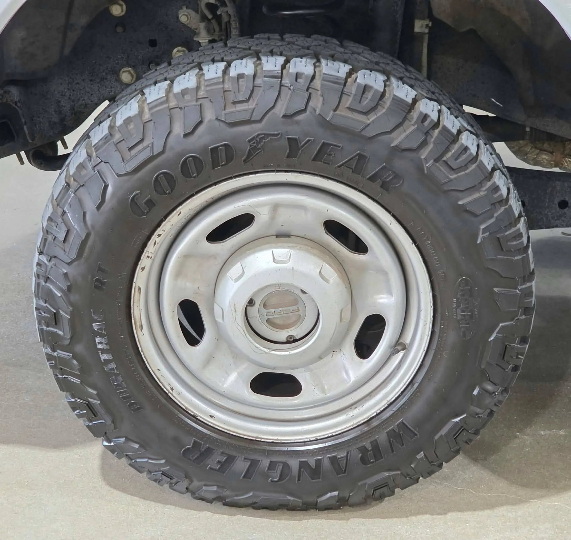 Used 2017 Ford F250 XL w/ Power Equipment Group AWD/4WD image 30