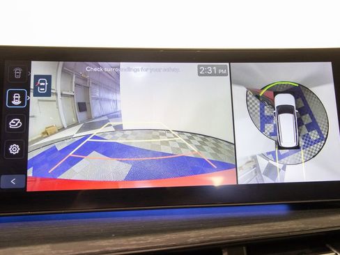 Used 2024 Hyundai Santa Fe Limited image 25