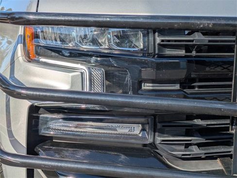 Used 2021 Chevrolet Silverado 1500 LT Trail Boss w/ Convenience Package II image 10