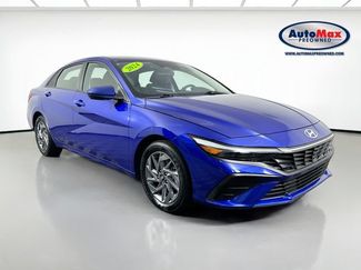 Used 2024 Hyundai Elantra SEL FWD video 1