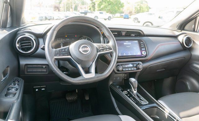 Certified 2023 Nissan Kicks SR w/ SR Premium Package FWD image 14