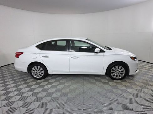 Used 2018 Nissan Sentra S FWD image 4