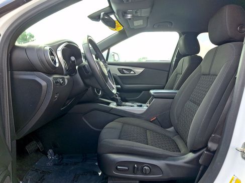 Used 2020 Chevrolet Blazer LT FWD image 11