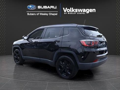 Used 2018 Jeep Compass Latitude w/ Popular Equipment Group FWD image 6