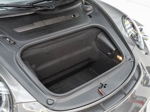 Used 2018 Porsche 911 GT3 image 42