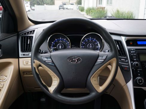 Used 2012 Hyundai Sonata GLS image 41