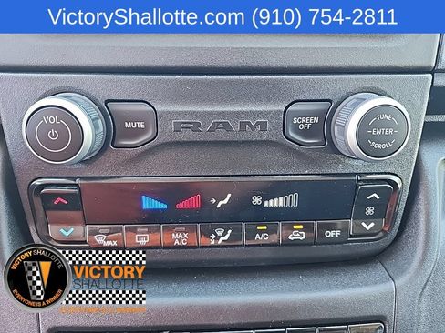 Used 2024 RAM ProMaster 2500 w/ Convenience Group FWD image 6
