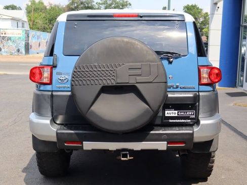 Used 2011 Toyota FJ Cruiser 4WD w/ Upgrade Pkg image 4