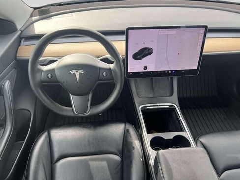 Used 2021 Tesla Model 3 Standard Range Plus RWD image 12