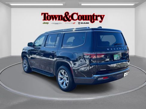Used 2022 Jeep Wagoneer Series I w/ Convenience Group I AWD/4WD image 9