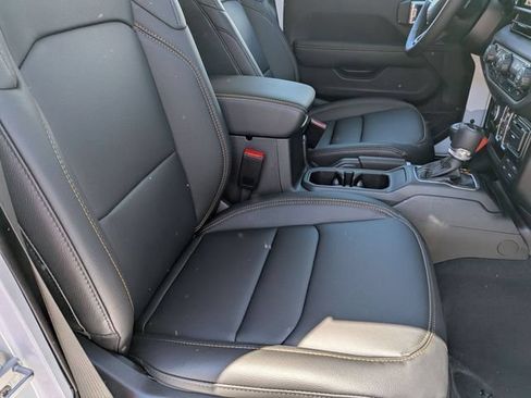 New 2026 Jeep Gladiator Sport AWD/4WD image 35