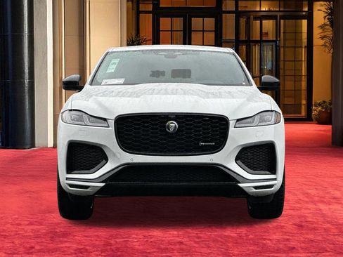 New 2025 Jaguar F-PACE R-Dynamic S image 6