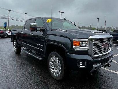 Used 2017 GMC Sierra 2500 Denali w/ Duramax Plus Package