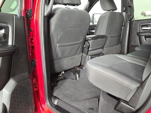 Used 2024 RAM 2500 Big Horn w/ Sport Appearance Package image 24