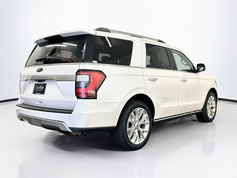 Used 2019 Ford Expedition Limited w/ Equipment Group 302A AWD/4WD image 9