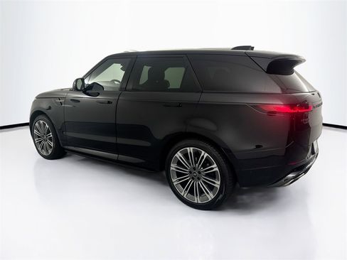 Used 2024 Land Rover Range Rover Sport Dynamic SE image 7