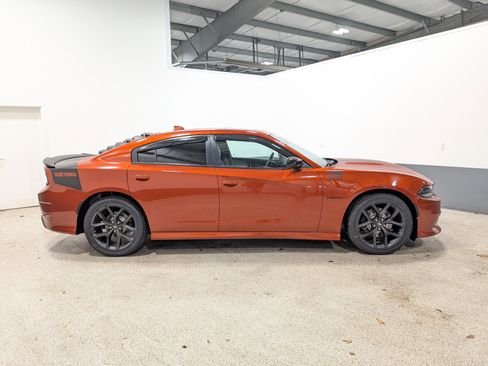 Used 2020 Dodge Charger R/T w/ Plus Group image 2