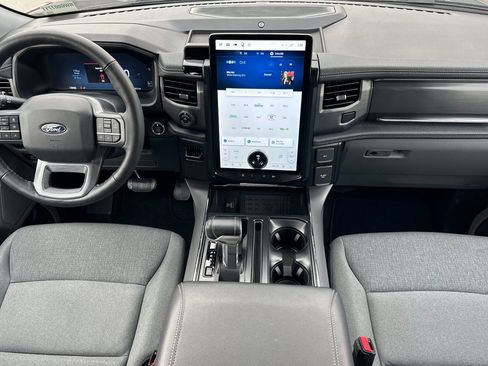 Used 2024 Ford F150 Lightning Flash image 13