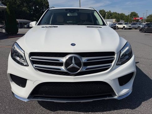 Used 2017 Mercedes-Benz GLE 400 4MATIC image 4