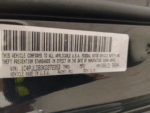 Used 2019 Jeep Cherokee Limited FWD image 33