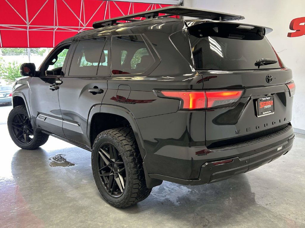 Used 2026 Toyota Sequoia Platinum AWD/4WD image 5