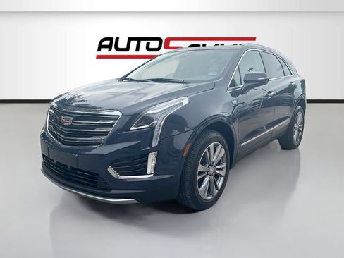 Used 2025 Cadillac XT5 Premium Luxury FWD image 3