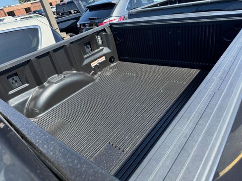 Used 2018 Ford F150 XLT w/ Equipment Group 302A Luxury AWD/4WD image 8