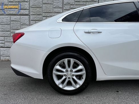 Used 2016 Chevrolet Malibu LT w/ Leather Package FWD image 12