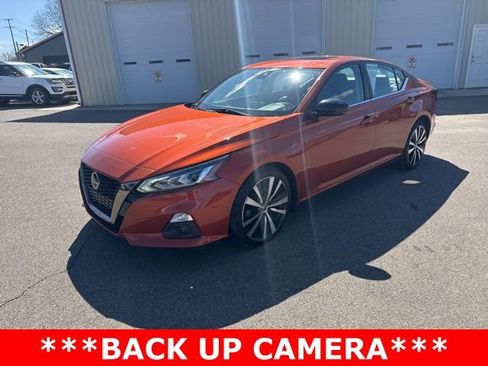 Used 2020 Nissan Altima 2.5 SR w/ Premium Package image 7