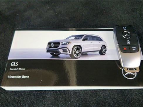 Used 2024 Mercedes-Benz GLS 450 4MATIC w/ AMG Line Exterior image 66