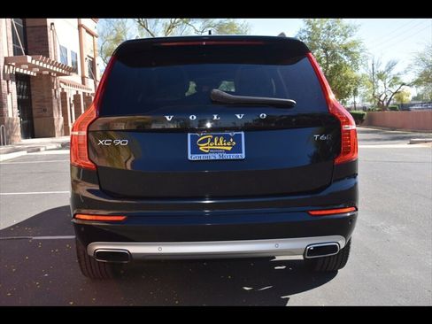 Used 2019 Volvo XC90 T6 Momentum image 9