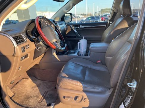 Used 2017 Lexus GX 460 Premium image 5