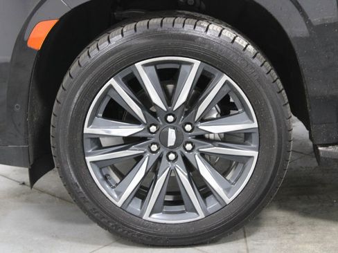Used 2024 Cadillac Escalade ESV Sport RWD image 19