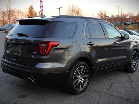 Used 2017 Ford Explorer Sport w/ Equipment Group 401A image 5