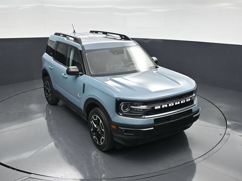Certified 2023 Ford Bronco Sport Outer Banks w/ Tech Package AWD/4WD image 36