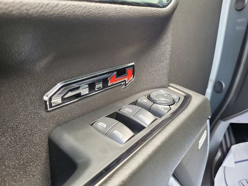 Used 2024 GMC Sierra 1500 AT4 w/ Technology Package AWD/4WD image 32