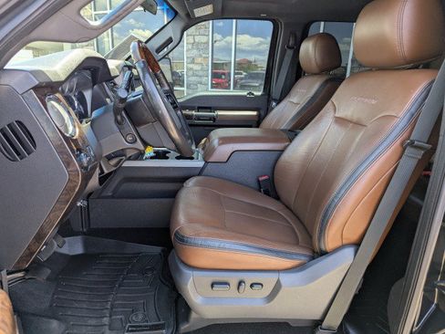 Used 2015 Ford F250 Platinum w/ FX4 Off-Road Package AWD/4WD image 11