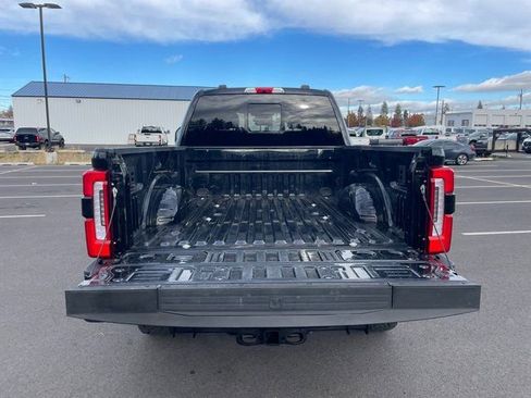 Used 2025 Ford F350 Platinum w/ Tremor Off-Road Package image 18