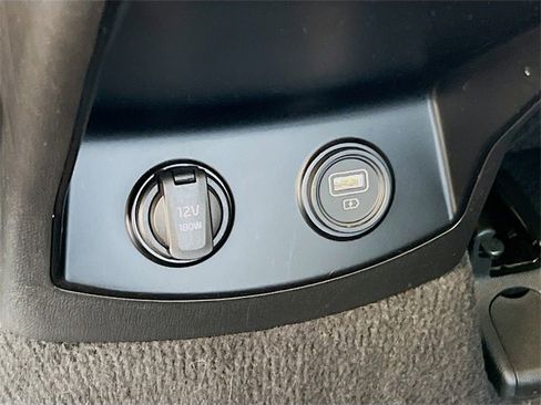 Used 2023 Kia Sorento LX image 26