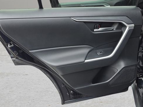 Used 2023 Toyota RAV4 XLE Premium image 13