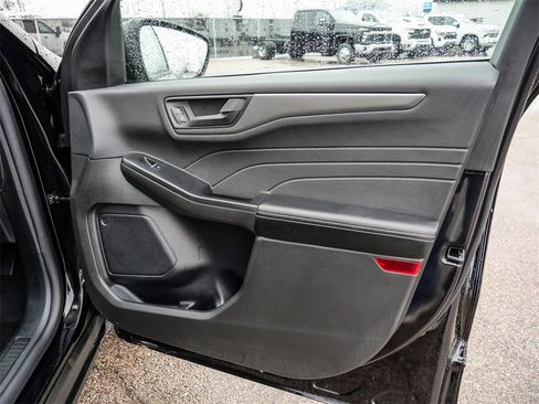 Used 2025 Ford Escape Active image 18