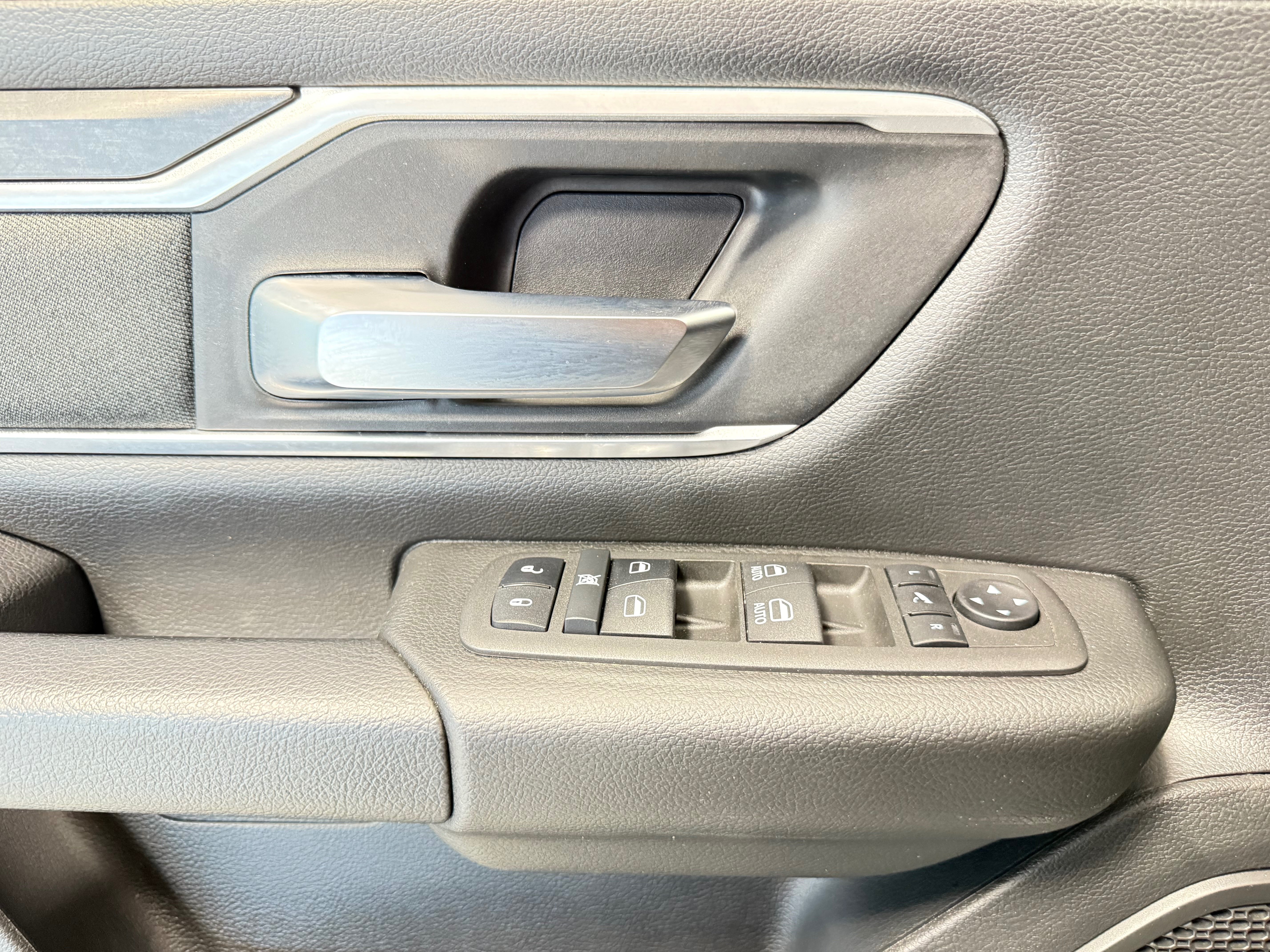 Certified 2022 RAM 1500 Big Horn AWD/4WD image 16