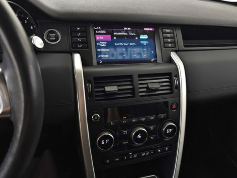 Used 2019 Land Rover Discovery Sport HSE AWD/4WD image 23